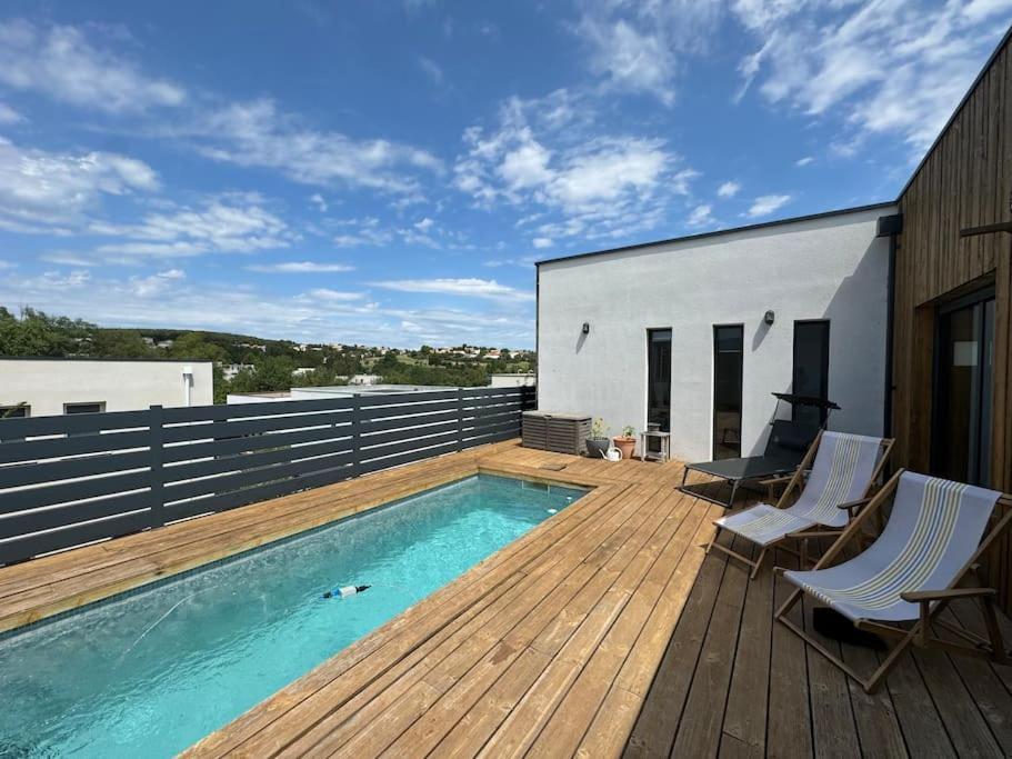 Luxury Villa With Pool And View Жувіньяк Екстер'єр фото