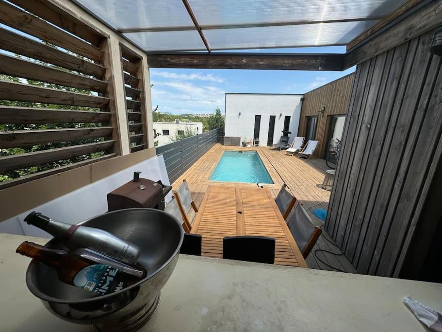 Luxury Villa With Pool And View Жувіньяк Екстер'єр фото